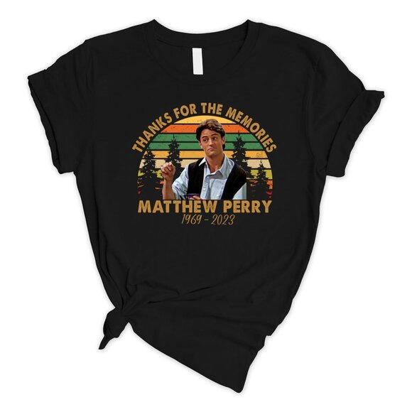 RIP Matthew Perry T-Shirt In Memory Of Matthew Perry Graphic Tribute Tee 79 - Picture 1 of 6